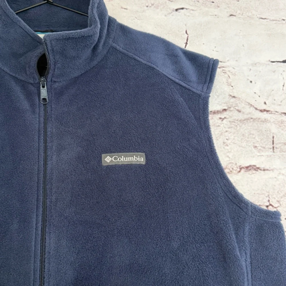 Columbia Men’s Fleece Vest - Size XL